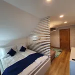 Reteskert Vendeghaz Es 4* Belapatfalva