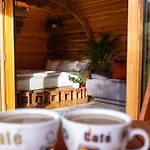 Reteskert Vendeghaz Es Guest house
