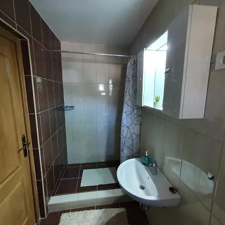 Reteskert Vendeghaz Es Guest house