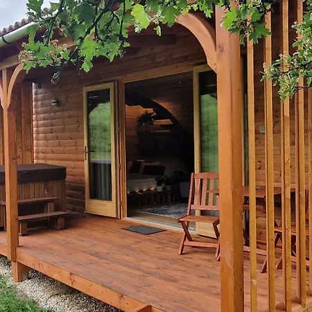 Reteskert Vendeghaz Es Guest house *